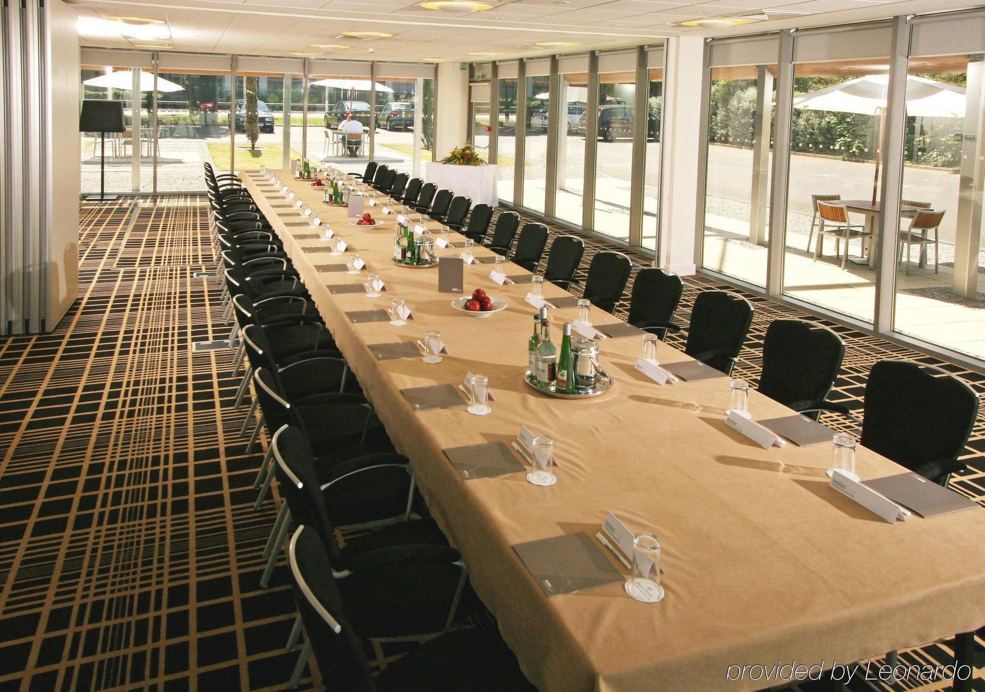 Beales Hotel Hatfield  Exteriör bild