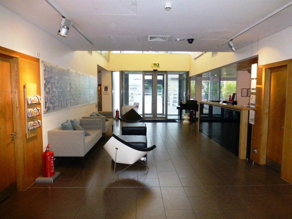Beales Hotel Hatfield  Exteriör bild